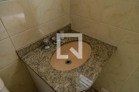 Casa à venda com 170m², 3 quartos e 2 vagasBanheiro do Studio da Edícula - Pia