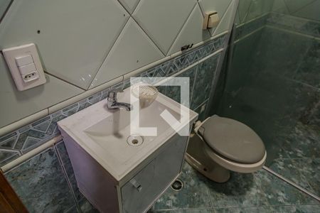 Casa à venda com 170m², 3 quartos e 2 vagasBanheiro da Suíte 3 - Detalhe