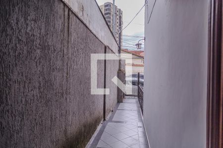Casa à venda com 170m², 3 quartos e 2 vagasCorredor