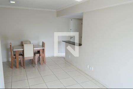 Sala de apartamento para alugar com 2 quartos, 68m² em Taquara, Rio de Janeiro