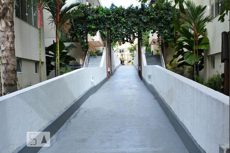 Apartamento para alugar com 68m², 2 quartos e 1 vagaÁrea comum