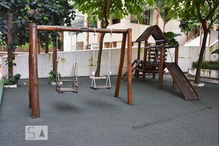 Apartamento para alugar com 68m², 2 quartos e 1 vagaPlayground