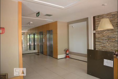 Apartamento para alugar com 68m², 2 quartos e 1 vagaHall dos Elevadores