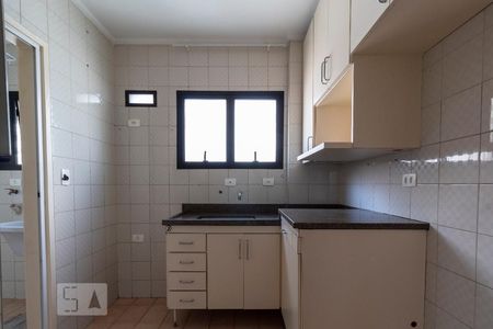 Apartamento à venda com 74m², 2 quartos e 2 vagasCozinha
