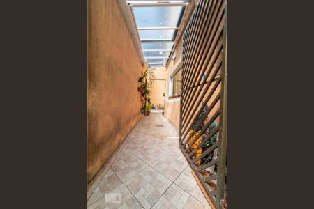 Casa à venda com 160m², 3 quartos e 4 vagasCorredor Externo