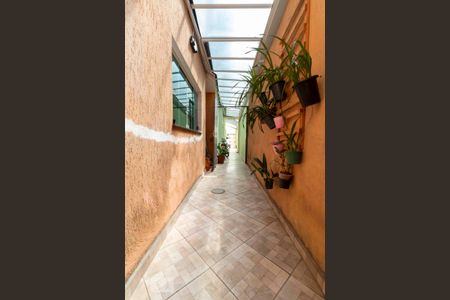 Casa à venda com 160m², 3 quartos e 4 vagasCorredor Externo