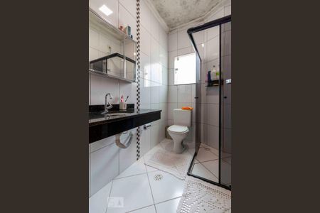 Casa à venda com 160m², 3 quartos e 4 vagasBanheiro Quarto 1- Suite
