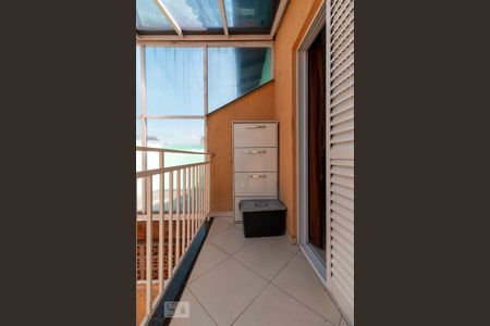 Casa à venda com 160m², 3 quartos e 4 vagasVaranda Quarto 1- Suite