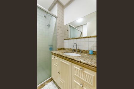 Apartamento à venda com 75m², 2 quartos e 1 vagaBanheiro da Suíte