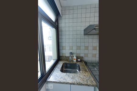 Apartamento à venda com 75m², 2 quartos e 1 vagaÁrea de Serviço