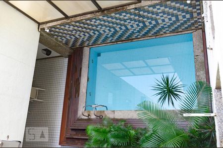 Apartamento à venda com 75m², 2 quartos e 1 vagaÁrea comum - Piscina