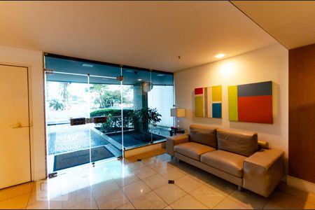 Apartamento à venda com 75m², 2 quartos e 1 vagaPortaria