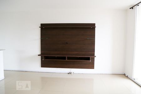 Sala de apartamento para alugar com 3 quartos, 69m² em Vila São Paulo, São Paulo