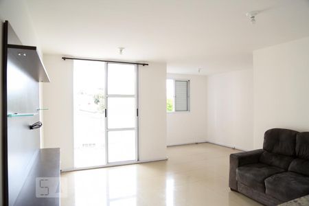 Sala de apartamento para alugar com 3 quartos, 69m² em Vila São Paulo, São Paulo