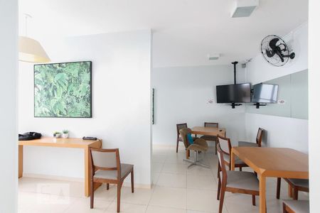 Apartamento para alugar com 69m², 3 quartos e 1 vagaÁrea comum - Salão de festas