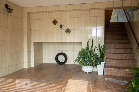 Casa à venda com 263m², 4 quartos e 2 vagasGaragem