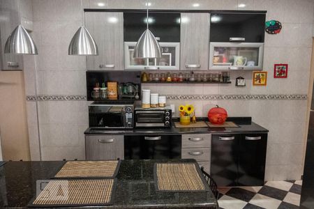 Casa à venda com 263m², 4 quartos e 2 vagasCozinha