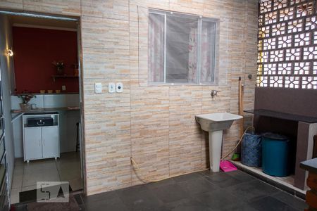 Casa à venda com 263m², 4 quartos e 2 vagasLavanderia