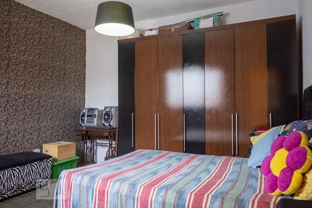 Casa à venda com 263m², 4 quartos e 2 vagasQuarto