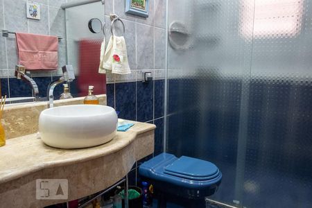 Banheiro de casa à venda com 4 quartos, 263m² em Jardim São Nicolau, São Paulo