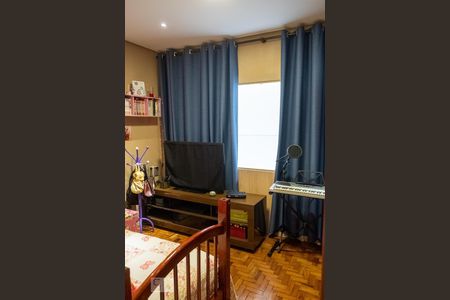 Casa à venda com 263m², 4 quartos e 2 vagasQuarto