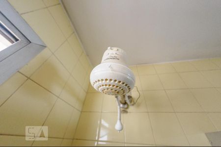 Banheiro de kitnet/studio para alugar com 1 quarto, 50m² em Botafogo, Campinas