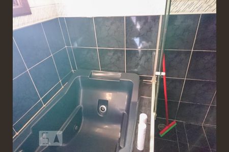 Banheiro de casa para alugar com 3 quartos, 250m² em Penha de França, São Paulo