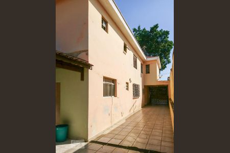 Garagem de casa para alugar com 3 quartos, 250m² em Penha de França, São Paulo