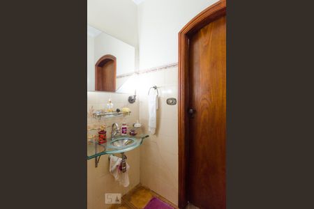 Lavatório de casa para alugar com 3 quartos, 274m² em Parque dos Pássaros, São Bernardo do Campo