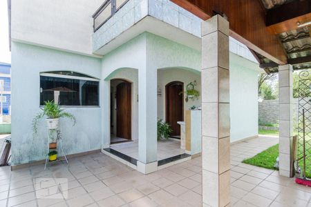 Casa para alugar com 274m², 3 quartos e 4 vagasQuintal