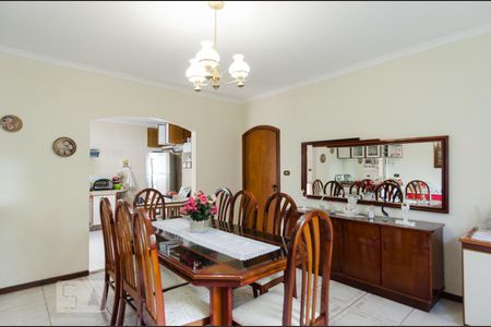 Casa para alugar com 274m², 3 quartos e 4 vagasSala 2