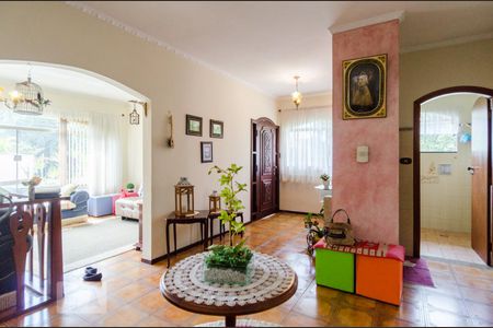 Hall de entrada de casa para alugar com 3 quartos, 274m² em Parque dos Pássaros, São Bernardo do Campo