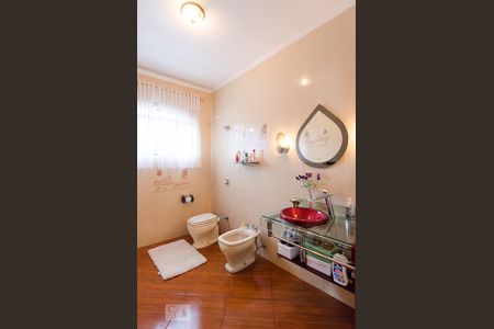 Casa para alugar com 274m², 3 quartos e 4 vagasBanheiro 2