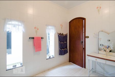 Casa para alugar com 274m², 3 quartos e 4 vagasBanheiro da suíte