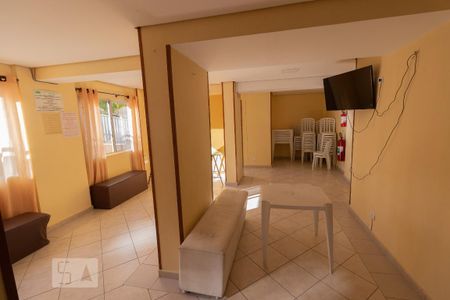 Apartamento para alugar com 48m², 2 quartos e 1 vaga Apartamento para alugar com 48m², 2 quartos e 1 vagaÁrea comum - Salão de festas