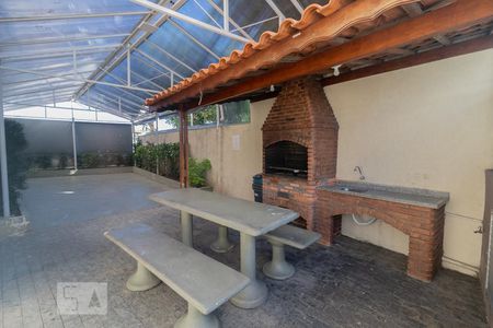 Apartamento para alugar com 48m², 2 quartos e 1 vaga Apartamento para alugar com 48m², 2 quartos e 1 vagaÁrea comum - Churrasqueira