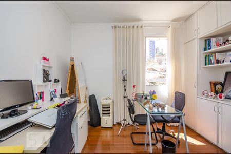 Apartamento para alugar com 137m², 3 quartos e 1 vagaQuarto 2