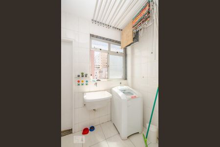 Apartamento para alugar com 137m², 3 quartos e 1 vagaÁrea de Serviço