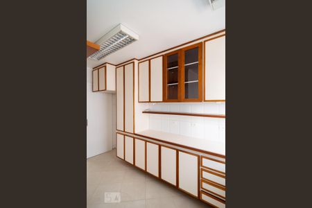 Apartamento para alugar com 100m², 3 quartos e 2 vagas Apartamento para alugar com 100m², 3 quartos e 2 vagasCozinha
