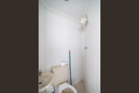 Apartamento para alugar com 100m², 3 quartos e 2 vagas Apartamento para alugar com 100m², 3 quartos e 2 vagasBanheiro de Serviço