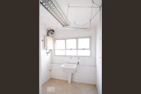 Apartamento para alugar com 100m², 3 quartos e 2 vagas Apartamento para alugar com 100m², 3 quartos e 2 vagasÁrea de Serviço