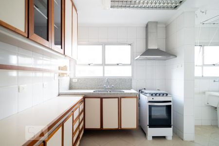 Apartamento para alugar com 100m², 3 quartos e 2 vagas Apartamento para alugar com 100m², 3 quartos e 2 vagasCozinha
