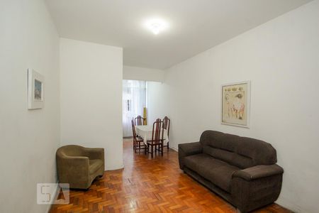 Apartamento à venda com 90m², 3 quartos e sem vagaSala
