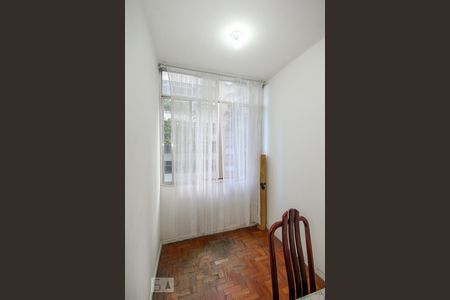 Apartamento à venda com 90m², 3 quartos e sem vagaSala