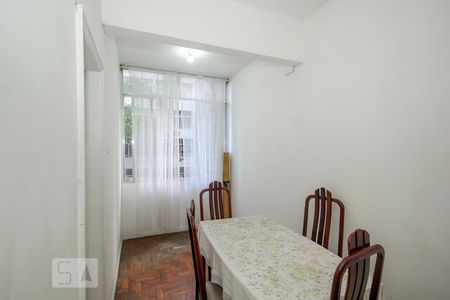 Apartamento à venda com 90m², 3 quartos e sem vagaSala