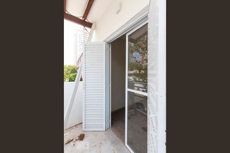 Casa de condomínio para alugar com 150m², 3 quartos e 2 vagasVaranda do Quarto 2