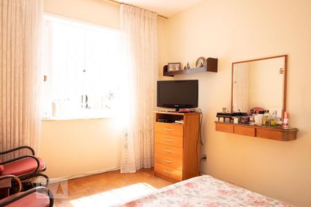 Apartamento à venda com 250m², 3 quartos e 5 vagas Apartamento à venda com 250m², 3 quartos e 5 vagasQuarto 2