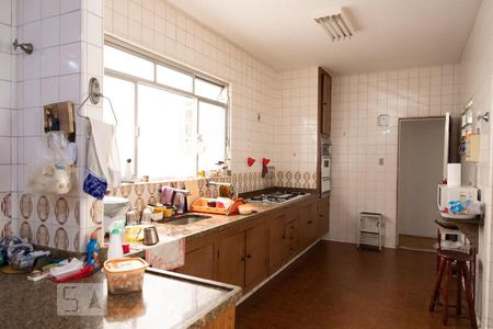 Apartamento à venda com 250m², 3 quartos e 5 vagas Apartamento à venda com 250m², 3 quartos e 5 vagasCozinha