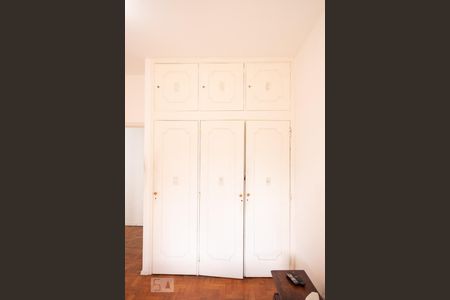 Quarto 1 de apartamento à venda com 3 quartos, 250m² em Grajaú, Rio de Janeiro