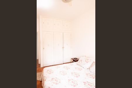 Quarto 1 de apartamento à venda com 3 quartos, 250m² em Grajaú, Rio de Janeiro